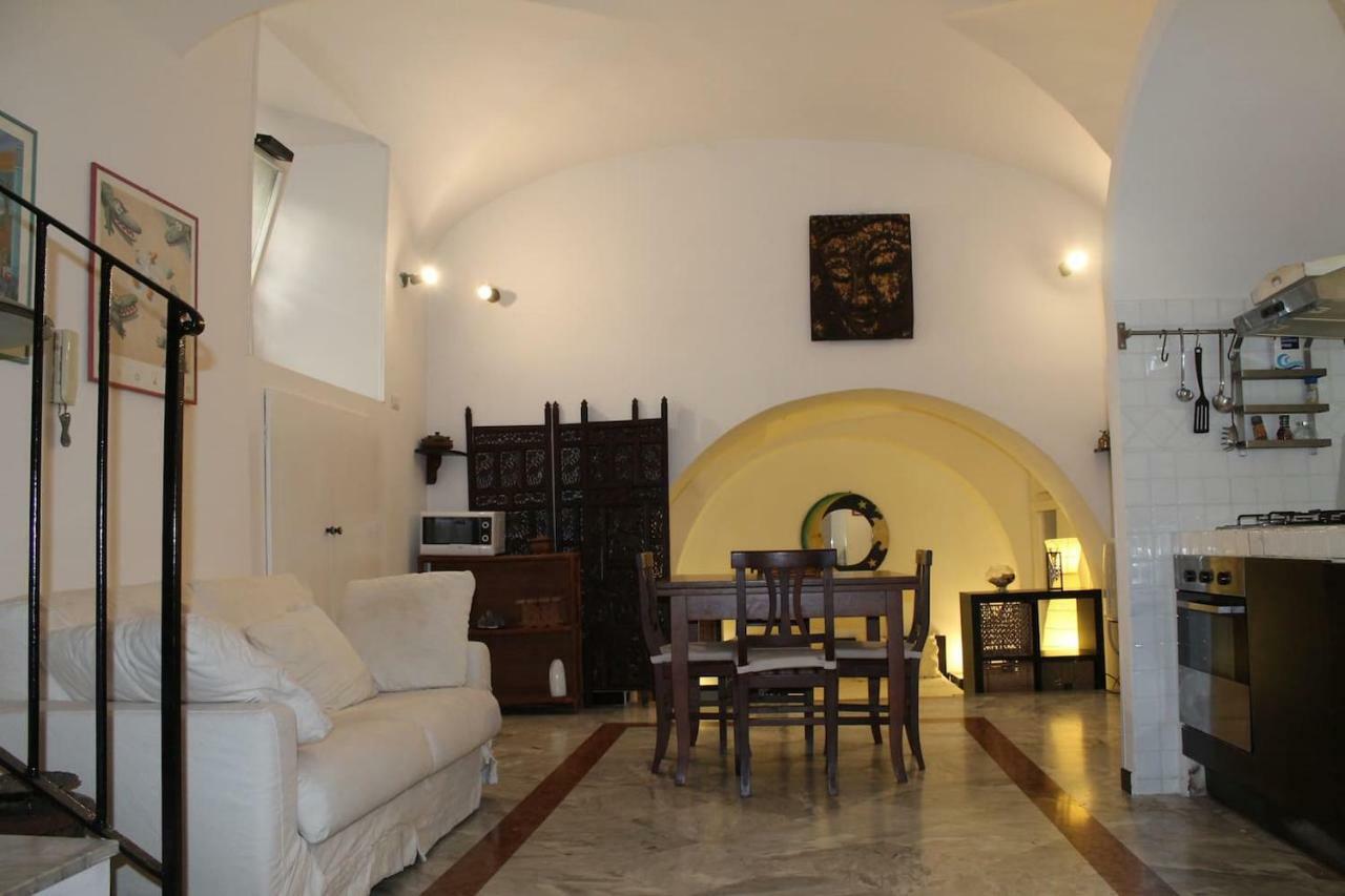 Elly's Loft Apartment Roma Ngoại thất bức ảnh